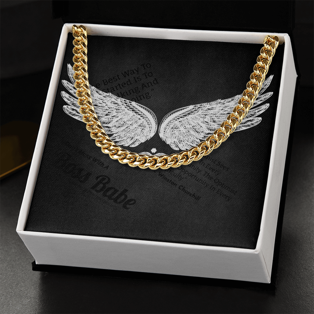 18k yellow gold-finish Cuban Link Chain clasp detail